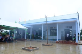 Cargill rebuilds school in central province 