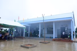 Cargill rebuilds school in central province 