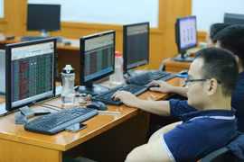 Trading on derivatives market sets several records in Feb