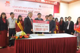 Agribank funds 1 billion VND for Hue Festival 2018