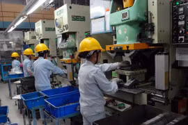 Japanese firms boost investment in precision mechanics