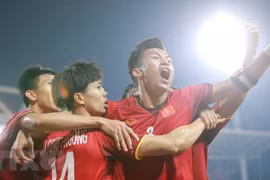 PM sends letter to football team ahead of AFF Cup finals