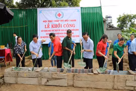 Activities to commemorate heroic martyrs held nationwide