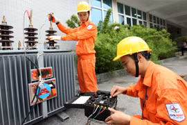EVN to provide free installation service to poor households