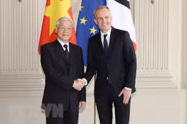 VN, France urged to make economic ties on par with political bonds