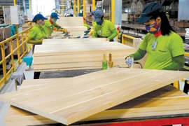 Forestry exports estimated to exceed 5.8 billion USD in 8 months