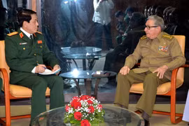 Vietnam, Cuba intensify friendship between armed forces