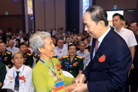 State pays special attention to caring for revolution contributors: President