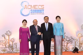 Vietnamese PM meets Thai counterpart on sidelines of ACMECS 8 