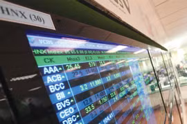 HNX30 Index continues to underperform