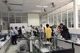 Vietnam, UK intensify cooperation in occupational education