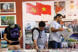 Nhan dan newspaper joins press festival in Portugal 