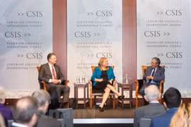 Vietnamese, US ambassadors talk bilateral ties 
