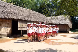 Over 38,600 visit Kim Lien relic site in Nghe An 