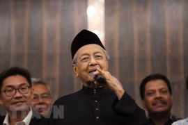 Malaysian PM revamps anti-corruption agency 