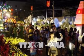 Tourism booms during lunar New Year holiday