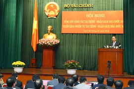 PM stresses importance of stable financial policies