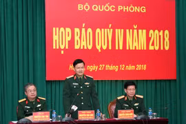 Defence ministry reviews army building 