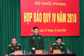 Defence ministry reviews army building 