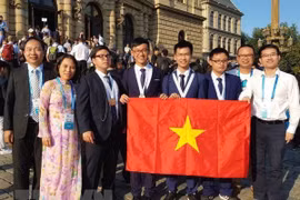 Vietnamese students triumph regional, int’l Olympiads