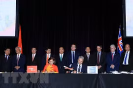 VietJet inks deal to open direct flights between HCM City, Brisbane