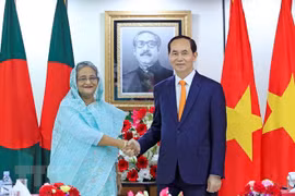 Vietnamese, Bangladeshi leaders hold talks