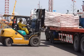World Bank helps Vietnam develop logistics system