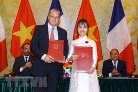 Vietjet signs contract to buy 50 Airbus aircraft 