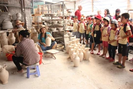 Hanoi’s craft villages lack skilled labourers