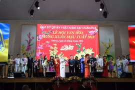 Spring festival kicks off Vietnamese culture year in Ukraine