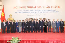 Modern diplomacy requires interaction of diplomatic pillars 