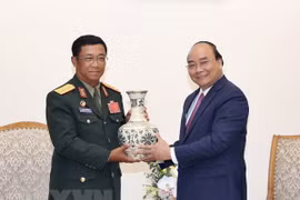 Gov’t leader meets with chief of Lao army’s general staff