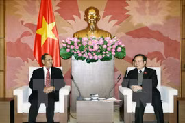 Vietnam, Laos share law-making experience