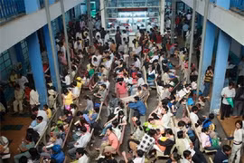 Overloaded central hospitals in need of support