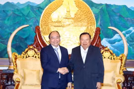 Vietnamese Prime Minister meets with Laos’ Party, parliamentary leaders