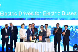 Vinfast, Siemens sign deals for electric bus manufacturing 