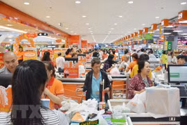 Vietnam ranks second globally in terms of savings: survey