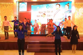 Student exchange marks New Year festivals of Laos and Cambodia