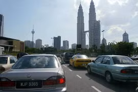 Malaysia considers life bans on drivers in fatal accidents 