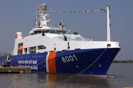 Coast Guards of Vietnam, India hold joint exercise