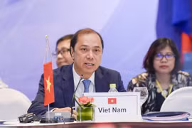 Senior officials review preparations for ASEAN Summit in Singapore