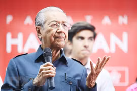 Malaysia’s debt at alarming rate 