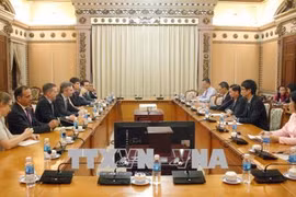 HCM City wants France’s cooperation in education, smart city