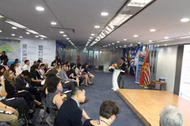 Vietnamese universities urged to attract more foreign students
