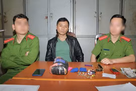Drug smuggler caught in Hoa Binh province