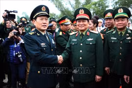 Vietnam-China border defence friendship exchange continues 