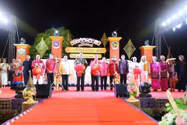 Thailand: local heritage of ethnic people on display 