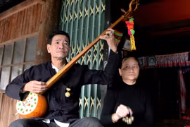 Seminar talks ways to preserve folk music of northern minorities