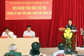 Top legislator clears up concerns of voters in Can Tho 