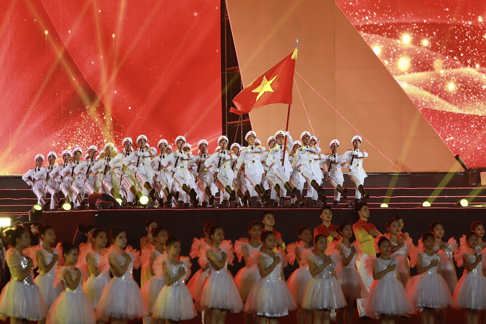 Special national art programme “80 Years of Independence – Freedom – Happiness.” (Photo: VNA)